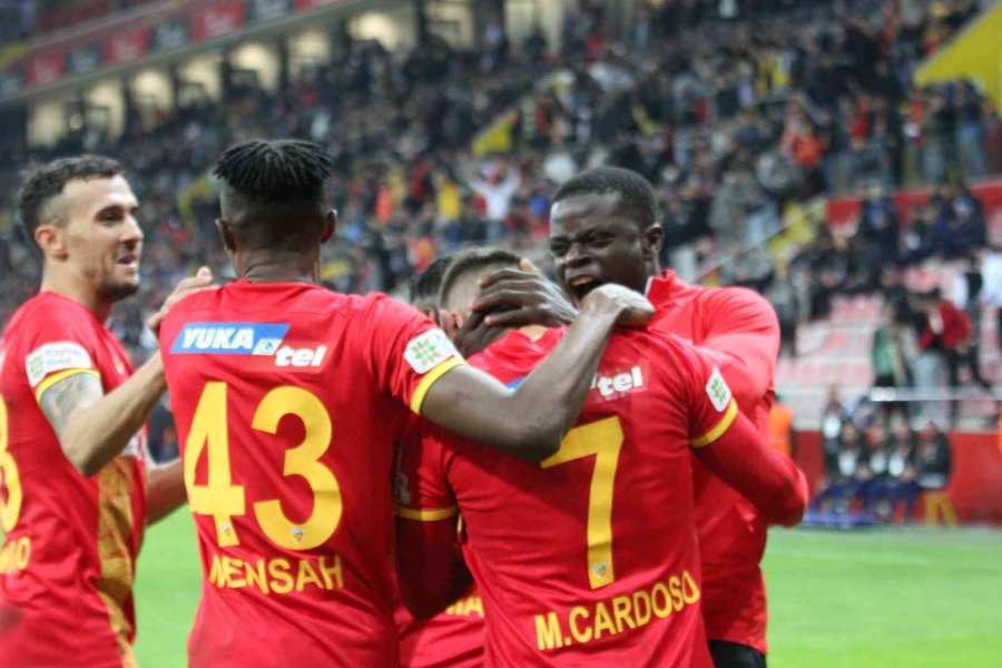 Spor Toto Süper Lig: Kayserispor: 2 - Adana Demirspor: 2 (maç Sonucu)