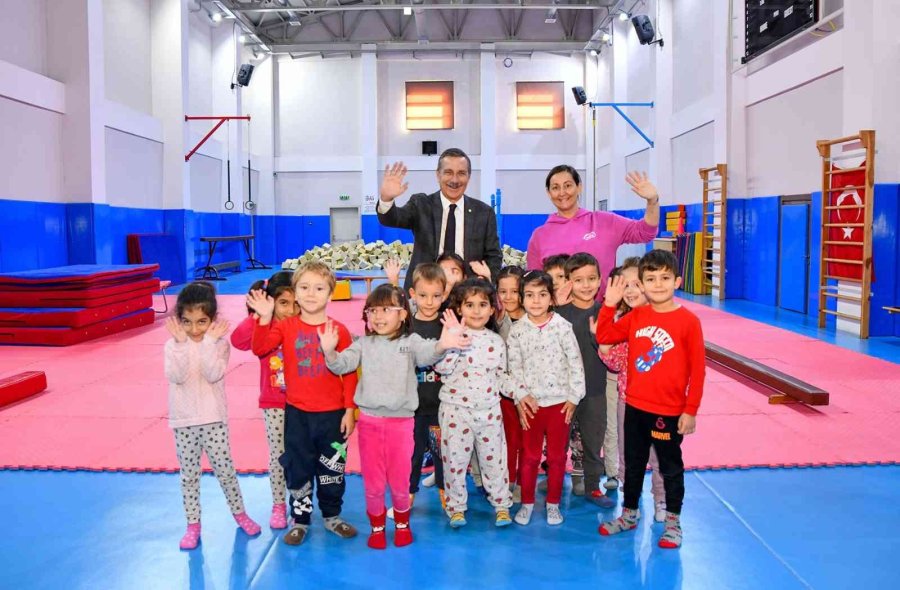 Çocuklar Jimnastik İle Tanışıyor