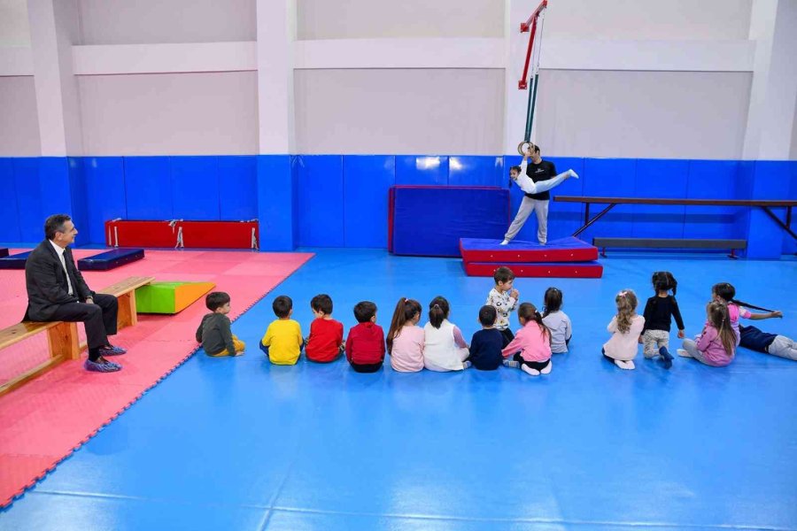 Çocuklar Jimnastik İle Tanışıyor
