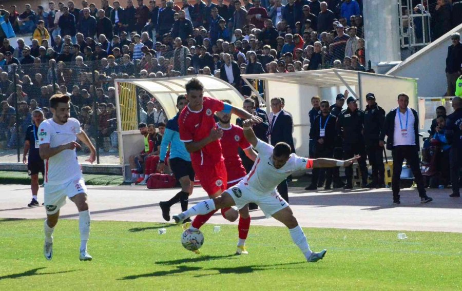 Tff 3. Lig: Karaman Fk: 2 - Ayvalıkgücü: 3