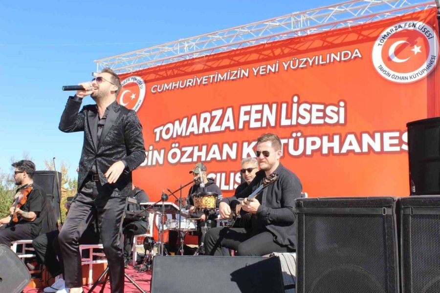 Hayırsever İş Kadını Tomarza’ya Teknoloji Donanımlı Kütüphane Açtı