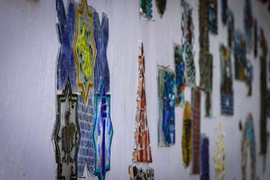 3 Bin 500 Parçadan Oluşan “atık Sanat Duvarı”