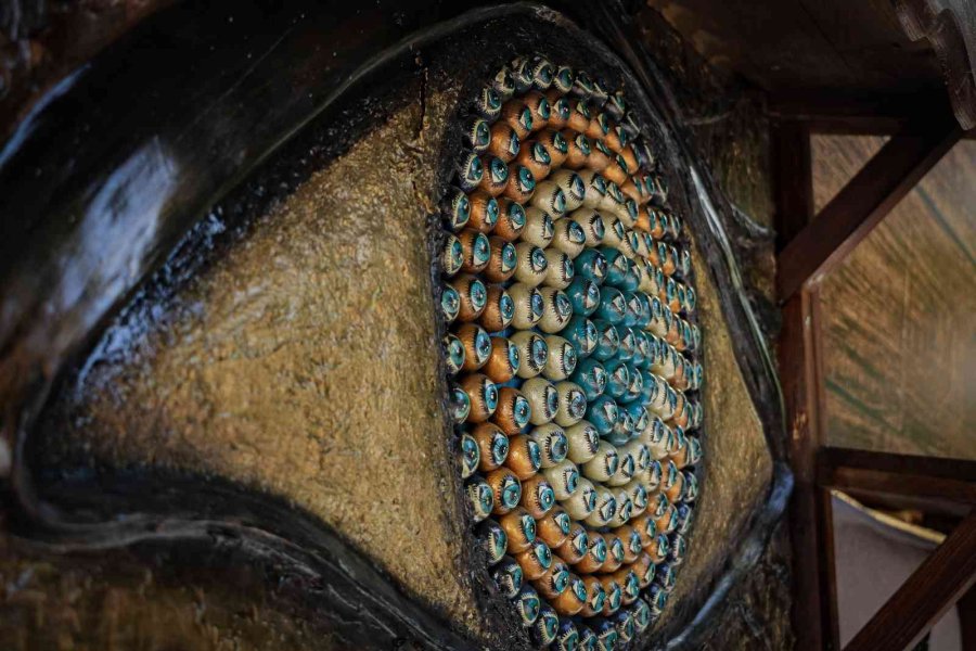 3 Bin 500 Parçadan Oluşan “atık Sanat Duvarı”