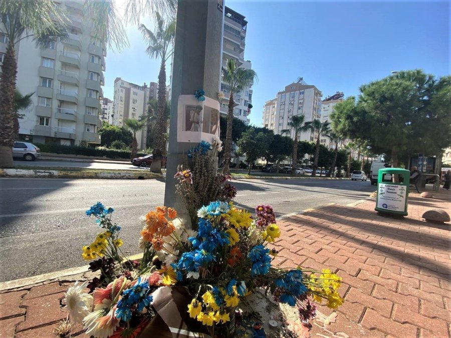 Scooter Faciasında Hayatını Kaybeden Gençleri Arkadaşları Unutmadı