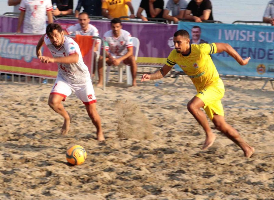 Plajda Şampiyon Seferihisar Cittaslow Oldu