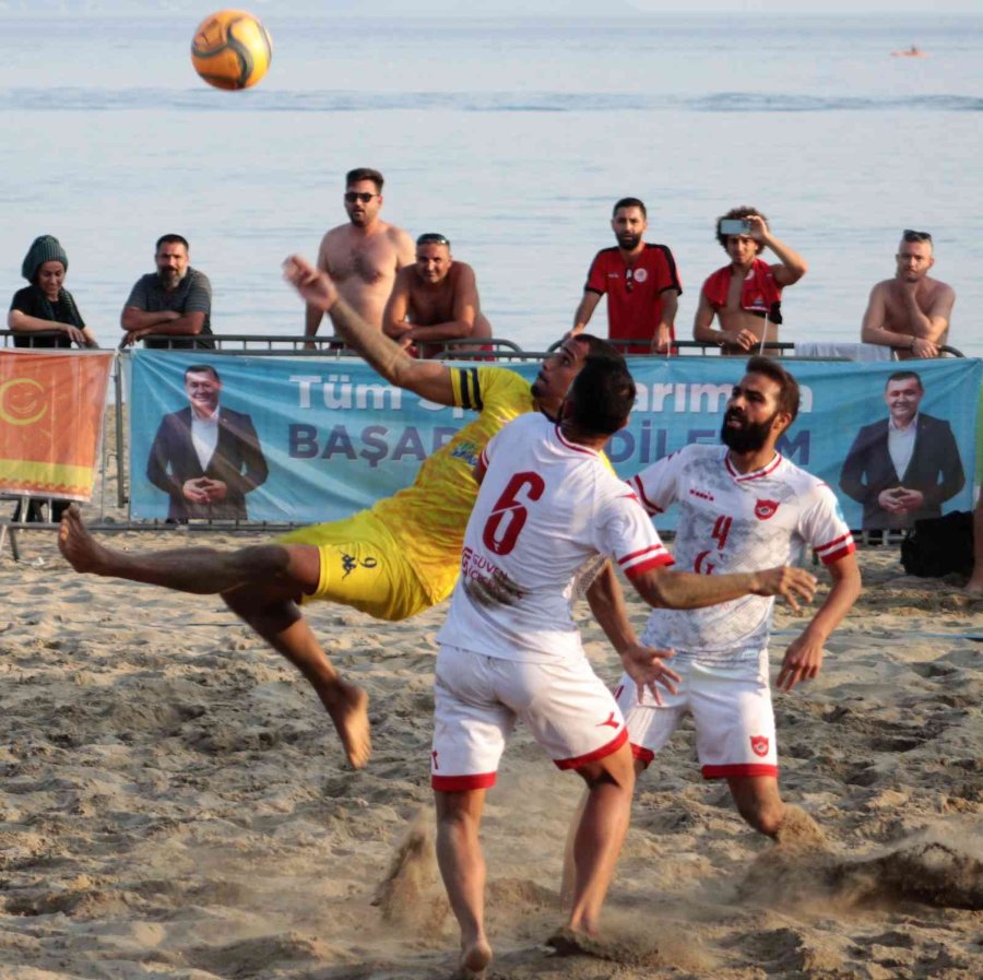 Plajda Şampiyon Seferihisar Cittaslow Oldu