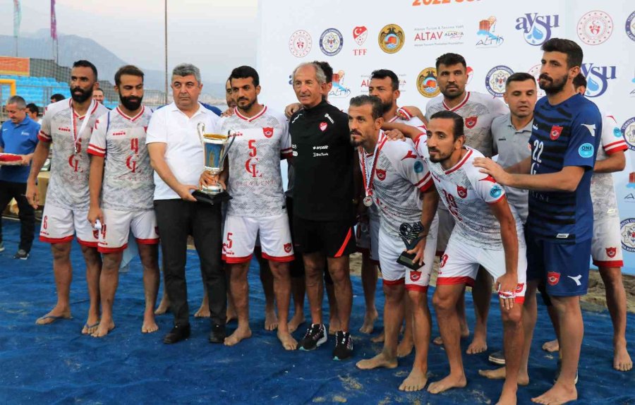 Plajda Şampiyon Seferihisar Cittaslow Oldu