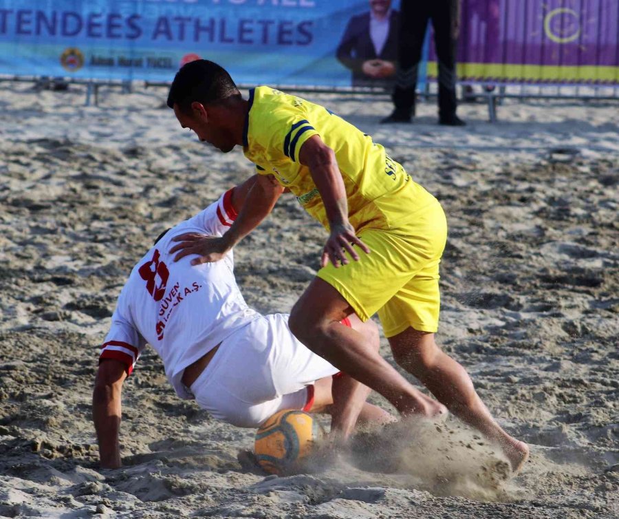 Plajda Şampiyon Seferihisar Cittaslow Oldu