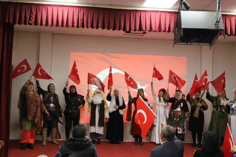 Eskişehir Anadolu Bacıları Tiyatro Topluluğu Ülke Çapında Turnelere Devam Ediyor