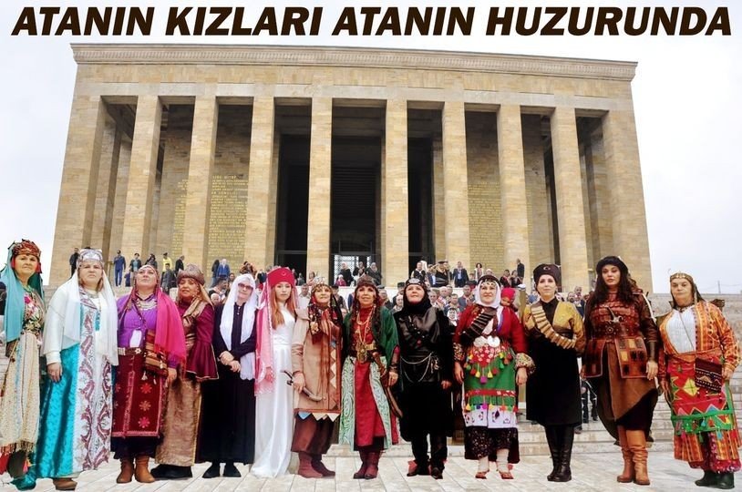 Eskişehir Anadolu Bacıları Tiyatro Topluluğu Ülke Çapında Turnelere Devam Ediyor