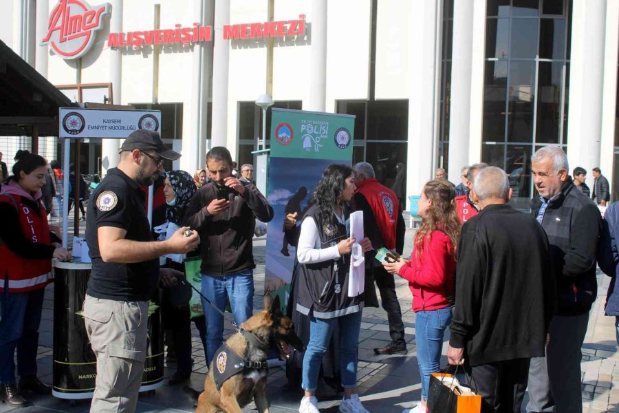 Vatandaşlar Narkotik Suçlarla İlgili Bilgilendirildi