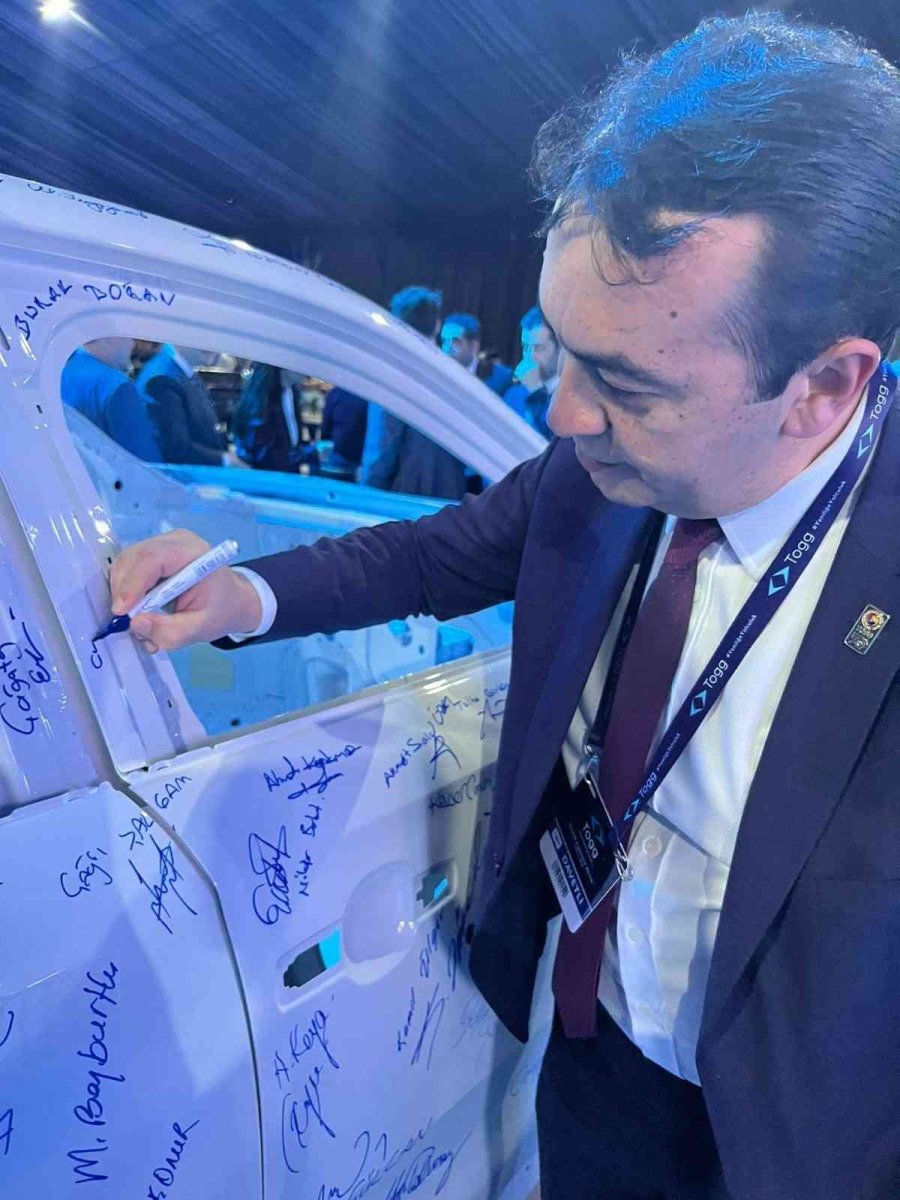 Kto Başkanı Gülsoy İle Meclis Başkanı Arslan Togg Tanıtım Törenine Katıldı