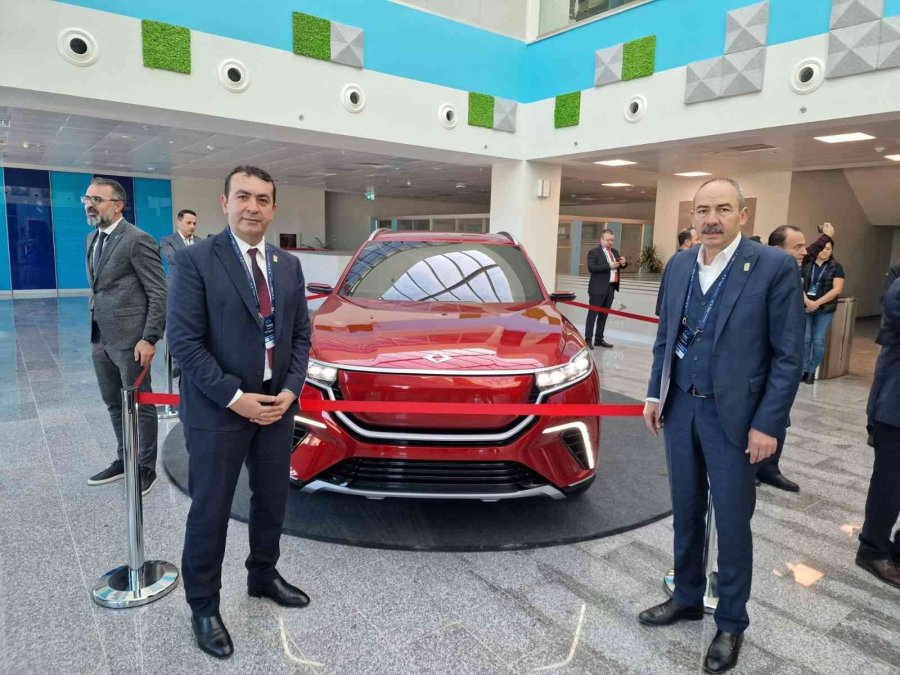 Kto Başkanı Gülsoy İle Meclis Başkanı Arslan Togg Tanıtım Törenine Katıldı