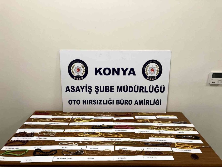 Çaldıkları 500 Bin Tl’lik Tespihleri Satarken Yakalandılar