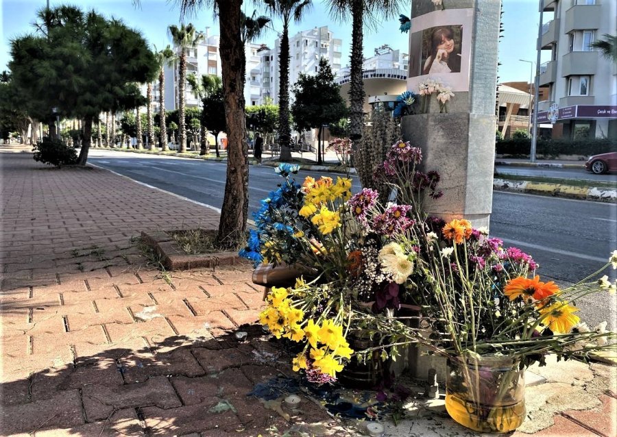 Scooter Faciasında Hayatını Kaybeden Gençleri Arkadaşları Unutmadı