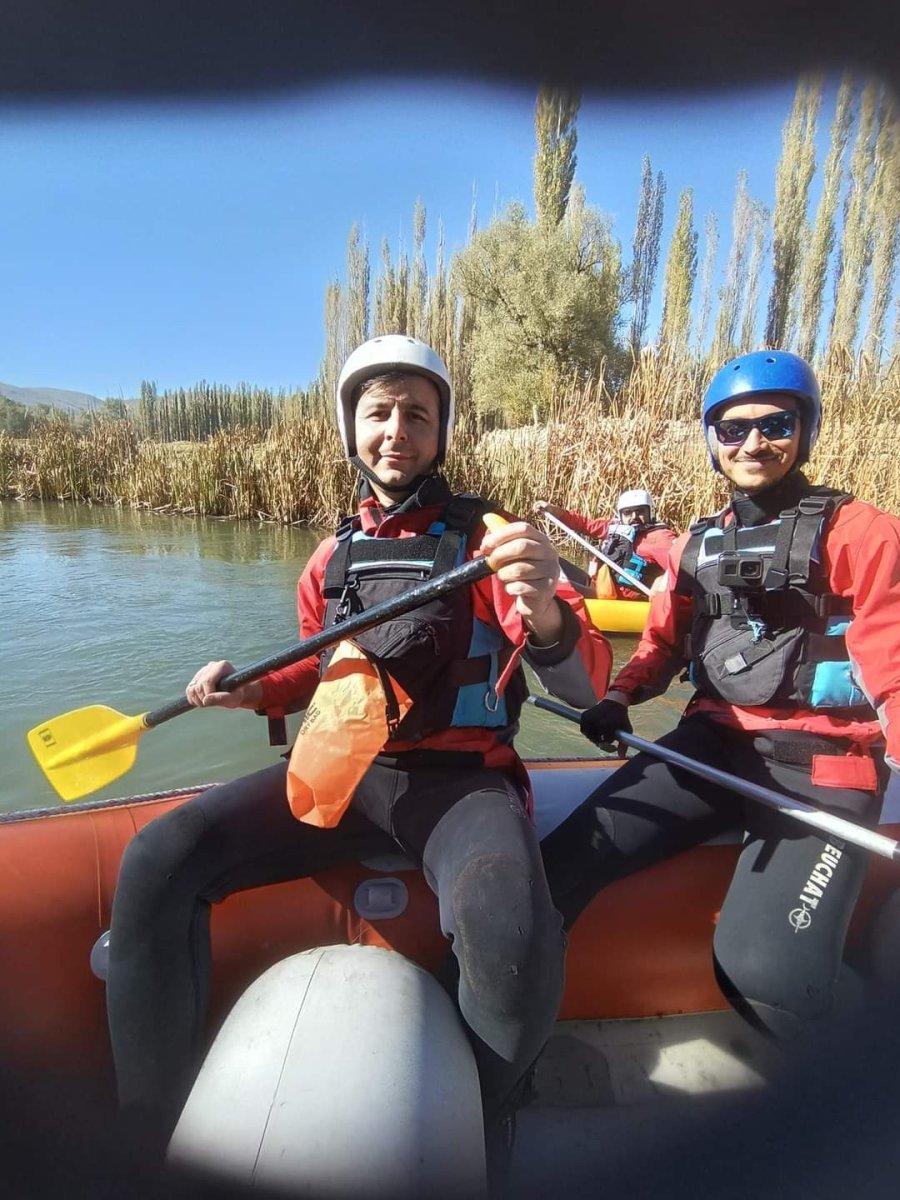 Tomarza Zamantı Irmağı’nda Foto Bot Safari Yapıldı
