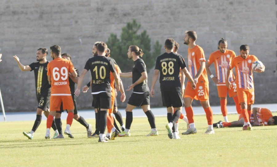 Bölgesel Amatör Lig: Talasgücü Belediyespor: 1- Suvermez Kapadokyaspor: 0