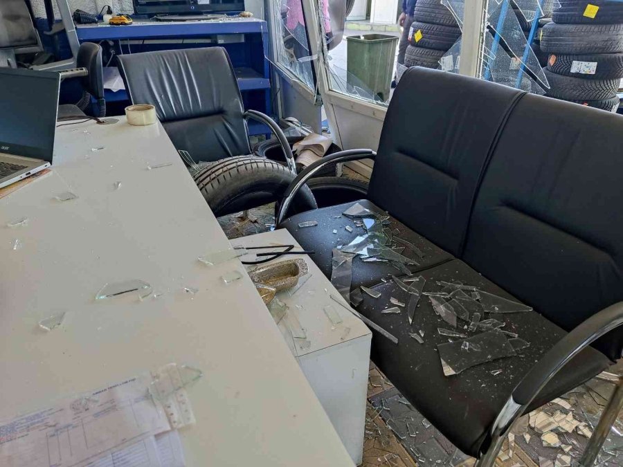 Lüks Cip Lastikçiye Böyle Daldı