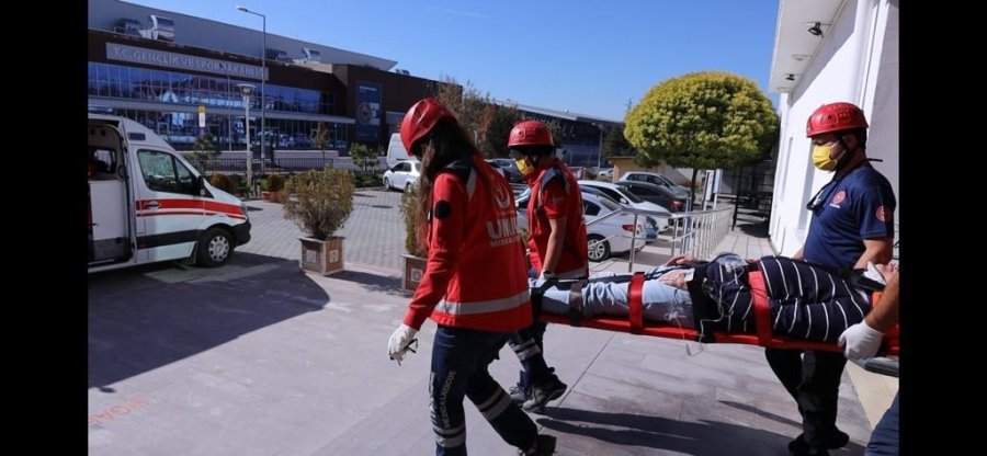 Eskişehir İl Ambulans Servisi’nde Deprem Tatbikatı Düzenlendi