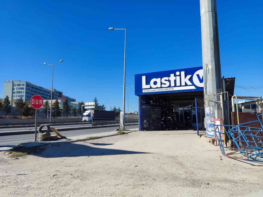 Lüks Cip Lastikçiye Böyle Daldı