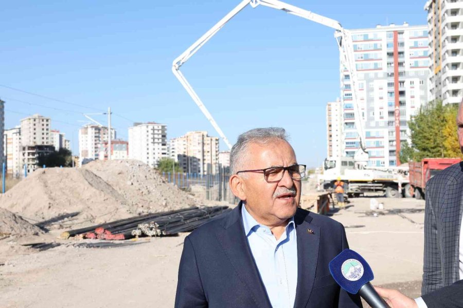 Başkan Büyükkılıç’tan Üst Geçit İncelemesi