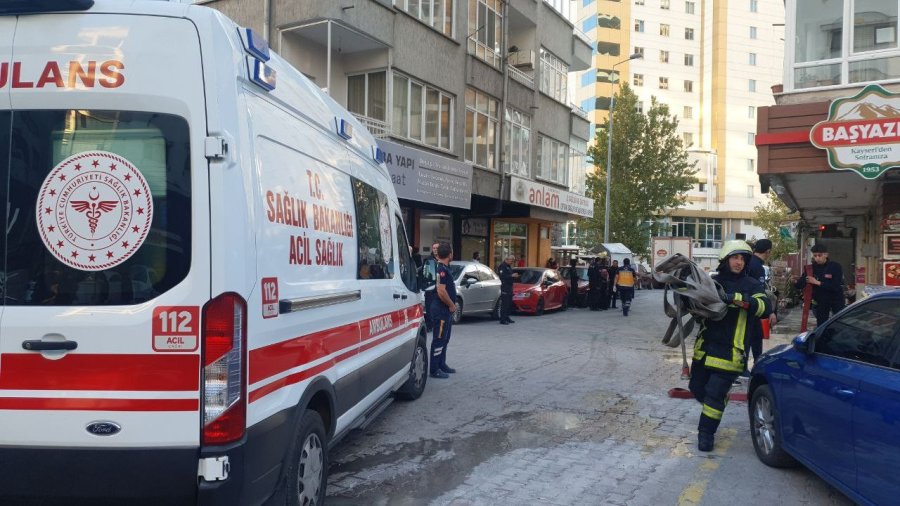 Kayseri’de Ev Yangını: 1 Kişi Dumandan Etkilendi