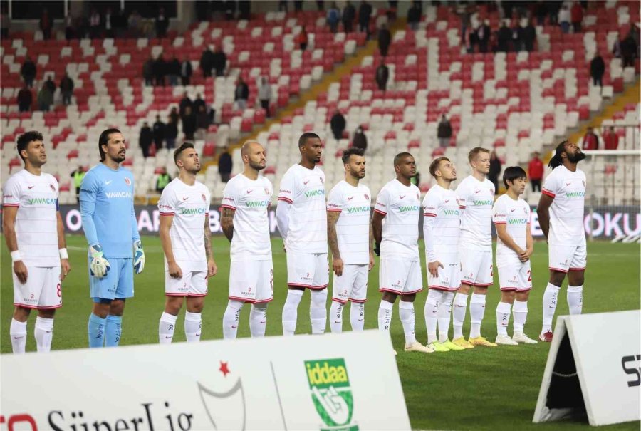 Antalyaspor, 2. Kez Üst Üste Galibiyet Sevinci Yaşadı