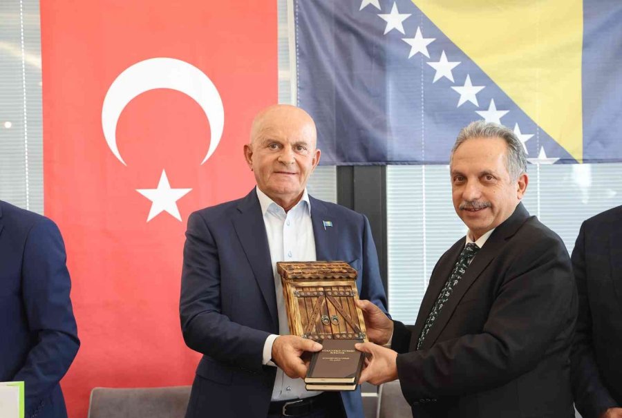 “evlad-ı Fatihan’a Hizmet Görevimizdir”