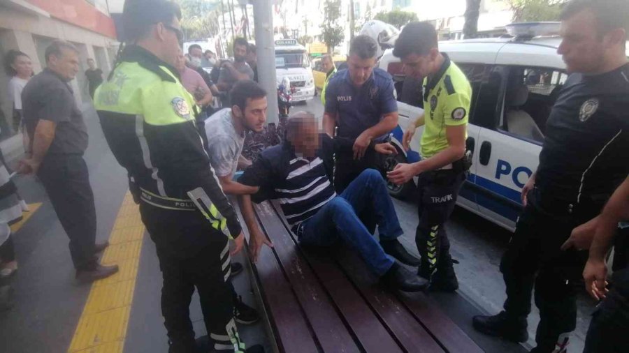 Bankta Baygın Halde Bulundu, Kendisini Uyandıran Ekiplere Demediğini Bırakmadı