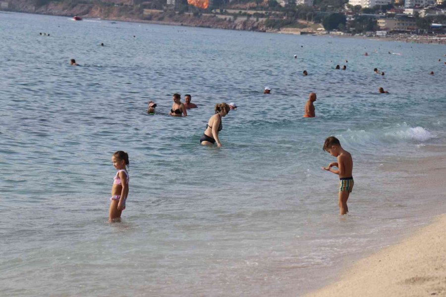 Alanya’da Yaz Günlerini Aratmayan Görüntüler