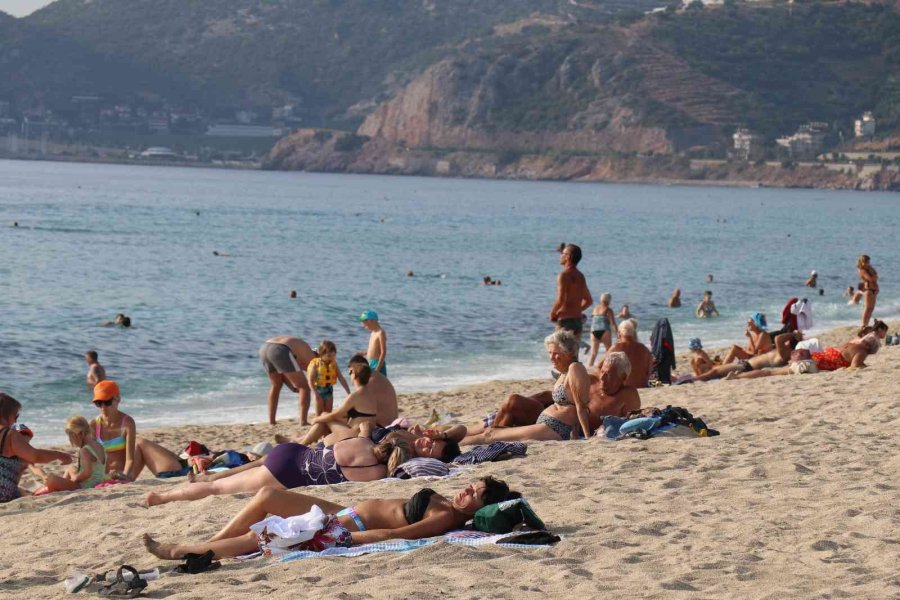 Alanya’da Yaz Günlerini Aratmayan Görüntüler