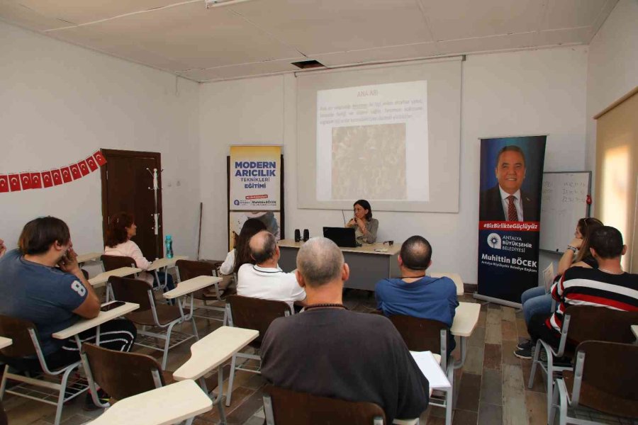 Büyükşehirden Arıcılık Eğitimi