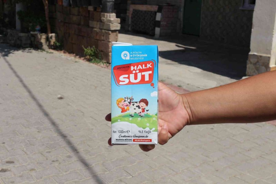 Antalya’da 19 Bin 151 Çocuğa, Halk Süt Dağıtıldı