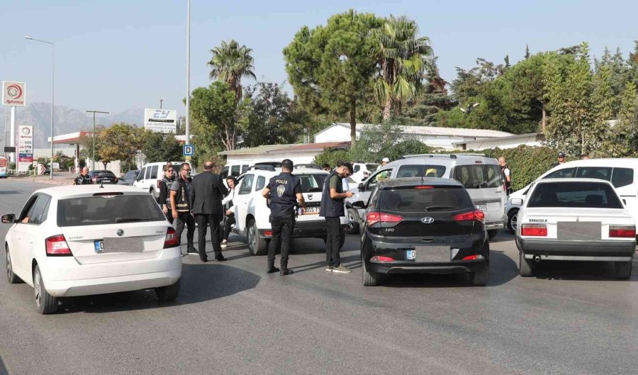 Antalya’da 756 Polisle, ’huzurlu Sokaklar’ Uygulaması