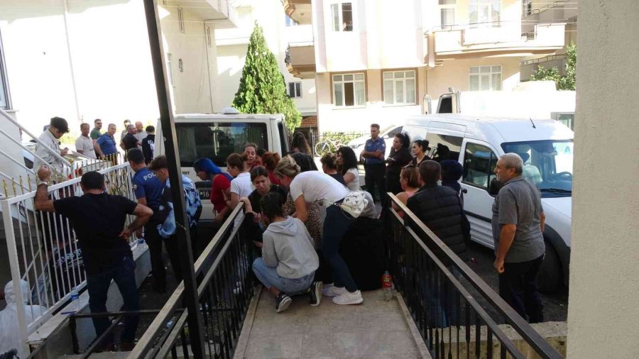 3 Gündür Kayıp Olan Kadın Erkek Arkadaşının Evinde Ölü Bulundu