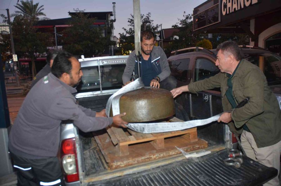 Tarihi Saat Kulesi 80 Yıl Aradan Sonra Kubbesine Kavuştu