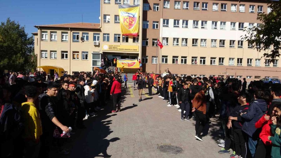 Kolovetsios: “çok İyi Bir Hocamız Var”