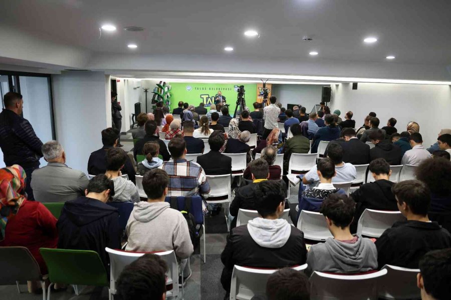 ’takdirle Karşılanacak Bir Festival’