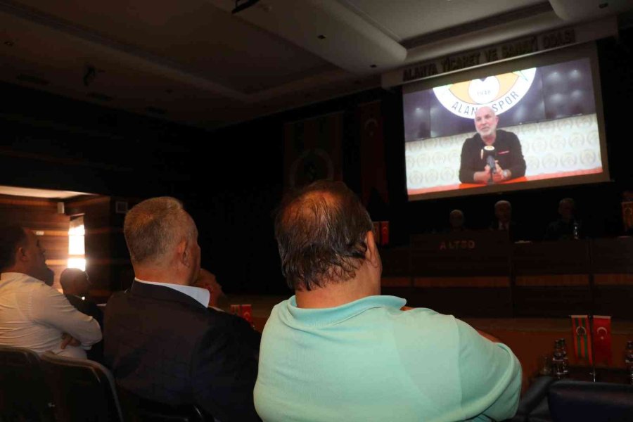 Alanyaspor’un Yüzde 50 Borçlanması Oy Birliği İle Kabul Edildi