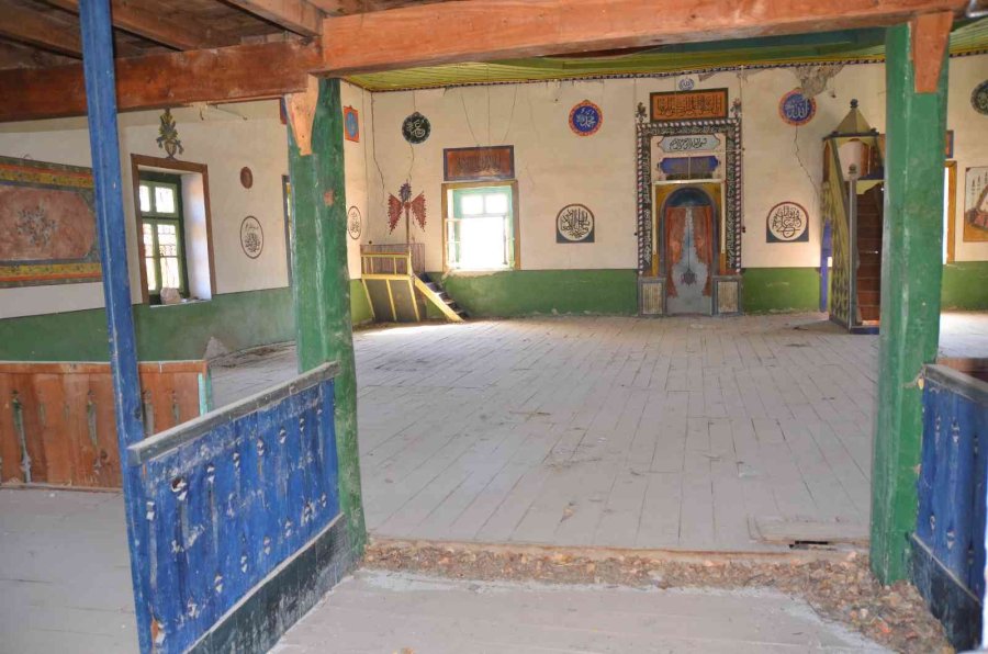 Antalya’da 19. Yüzyıl Da İnşa Edilen Tarihi Kozağacı Camii Restore Edilecek