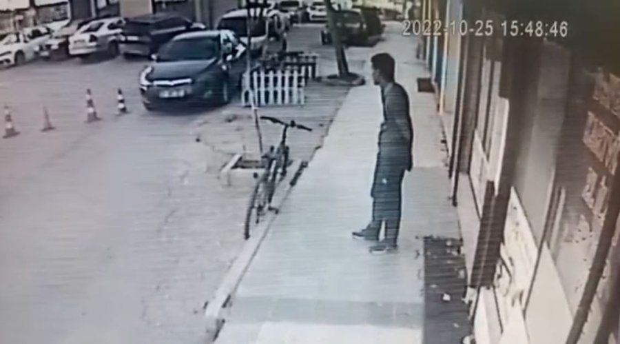 Menemen Yerken Çaldırdığı Bisikletine Kavuştu