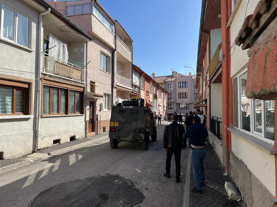 Polise Ateş Ederek Kaçan Cezaevi Firarisi Özel Harekat Operasyonuyla Yakalandı