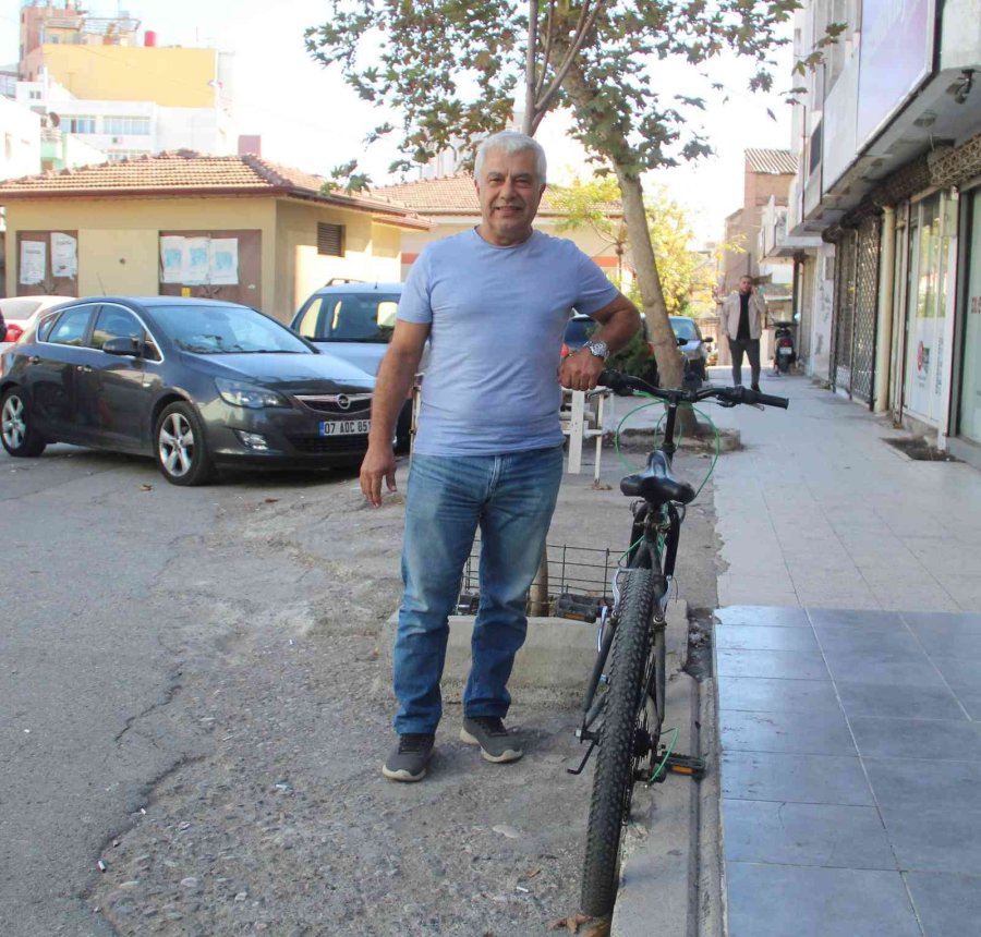 Menemen Yerken Çaldırdığı Bisikletine Kavuştu