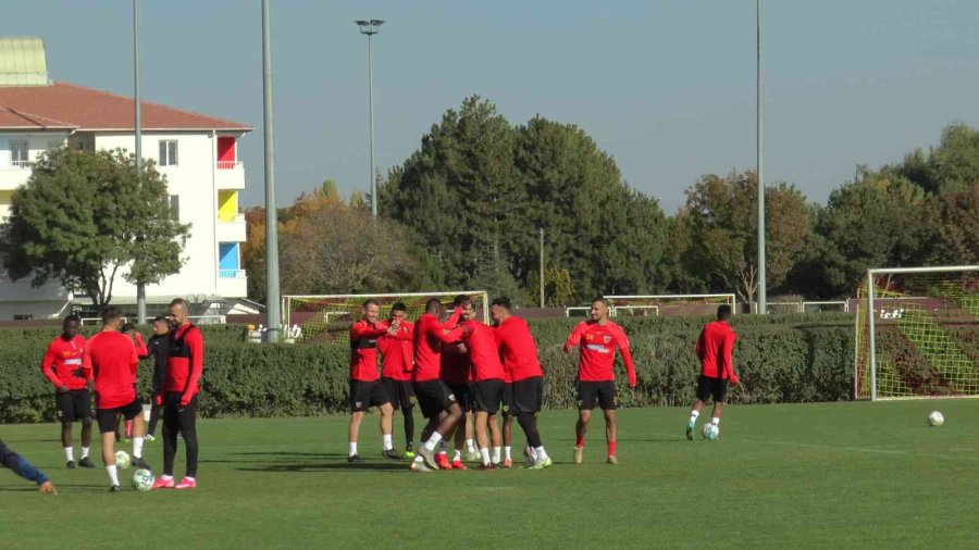 Kayserispor’da Gaziantep Fk Maçı Hazırlıkları Sürüyor