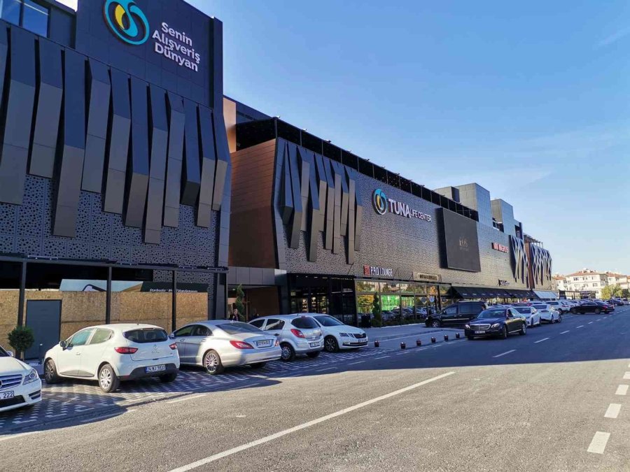 Tuna Life Center’a İlgi Büyük