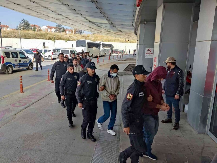 22 Fetö Şüphelisi Adliyeye Sevk Edildi