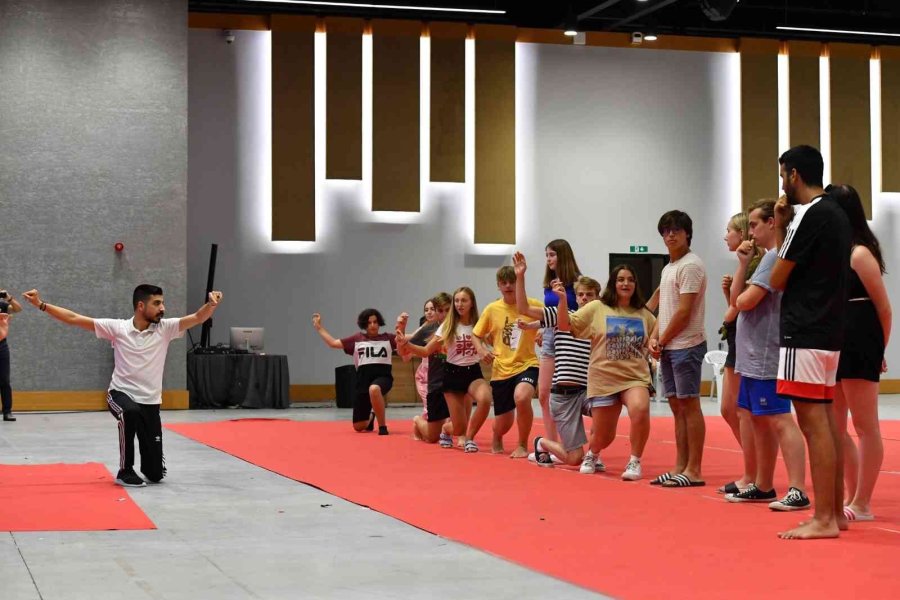 Halk Oyunları Topluluğu’nun Kayıtları Online Olarak Başladı