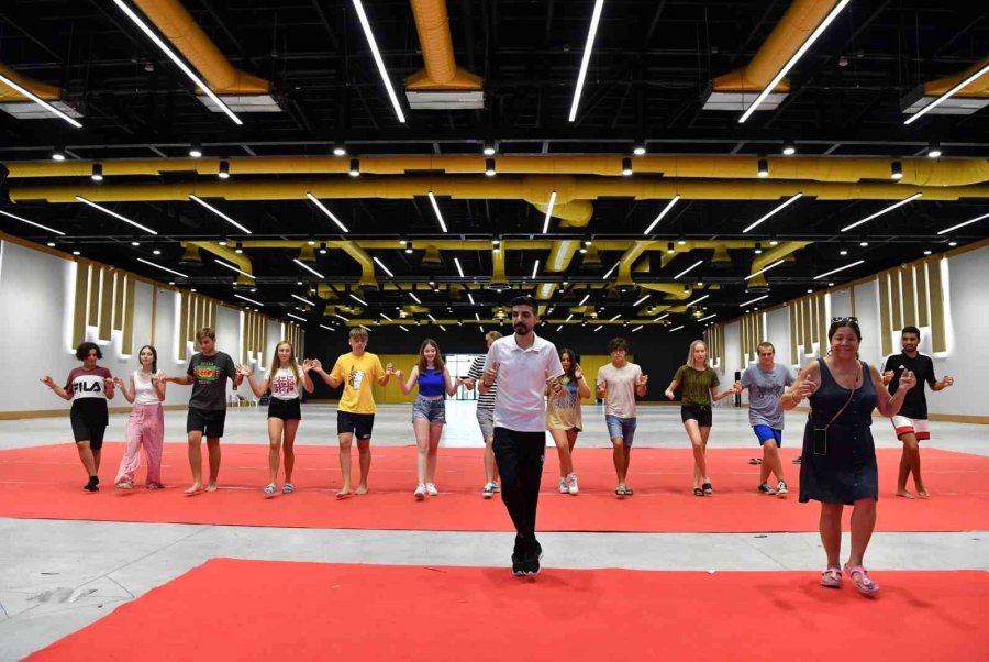 Halk Oyunları Topluluğu’nun Kayıtları Online Olarak Başladı