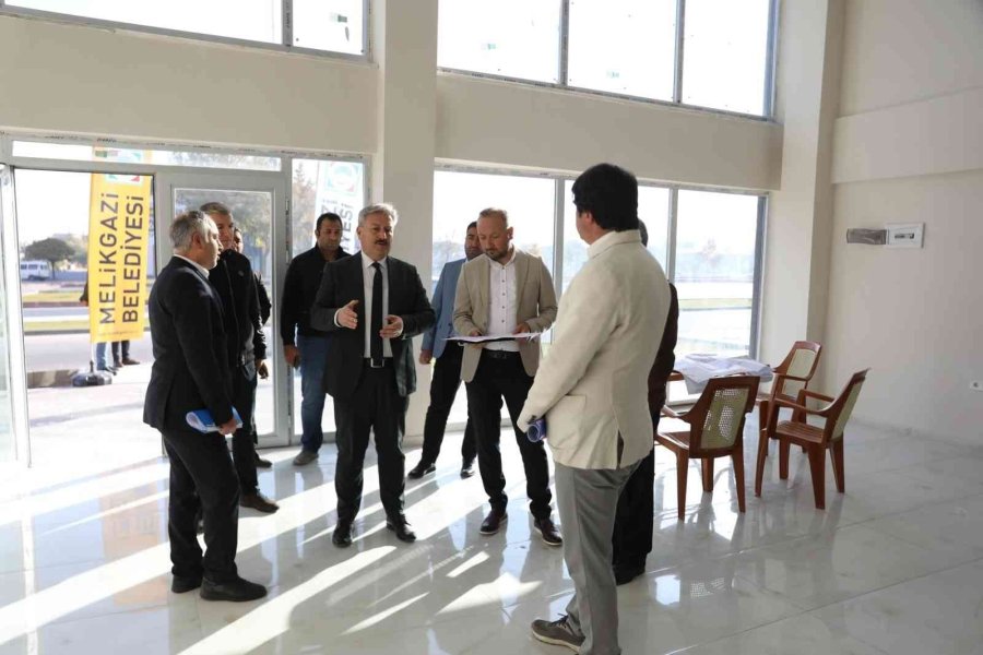 Başkan Palancıoğlu, Kazım Karabekir Kentsel Dönüşüm Dairelerini İnceledi