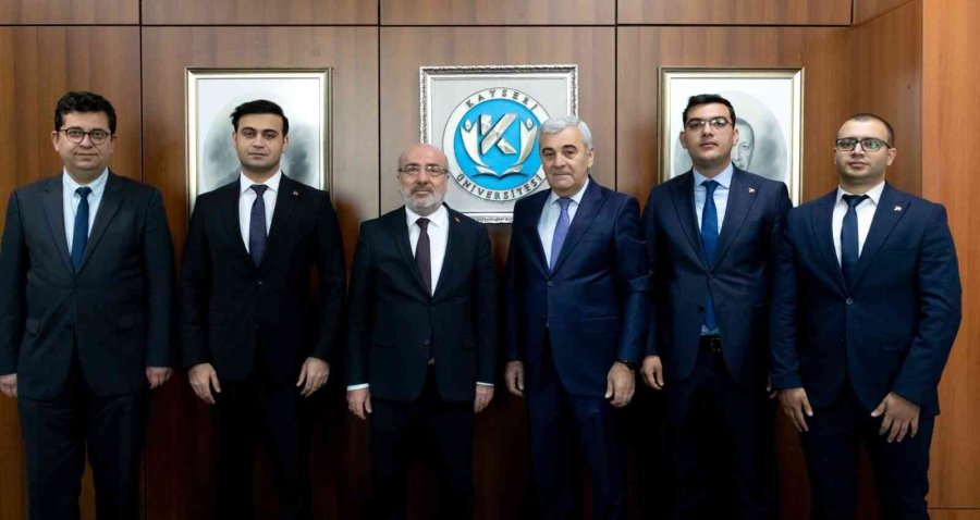 Diaspora Bakan Yardımcısı’ndan Rektör Karamustafa’ya Ziyaret